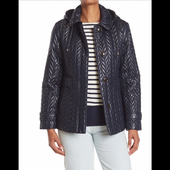 Kate Spade Herringbone Quilted Hooded Puffer Jacket - Picture 2 of 6